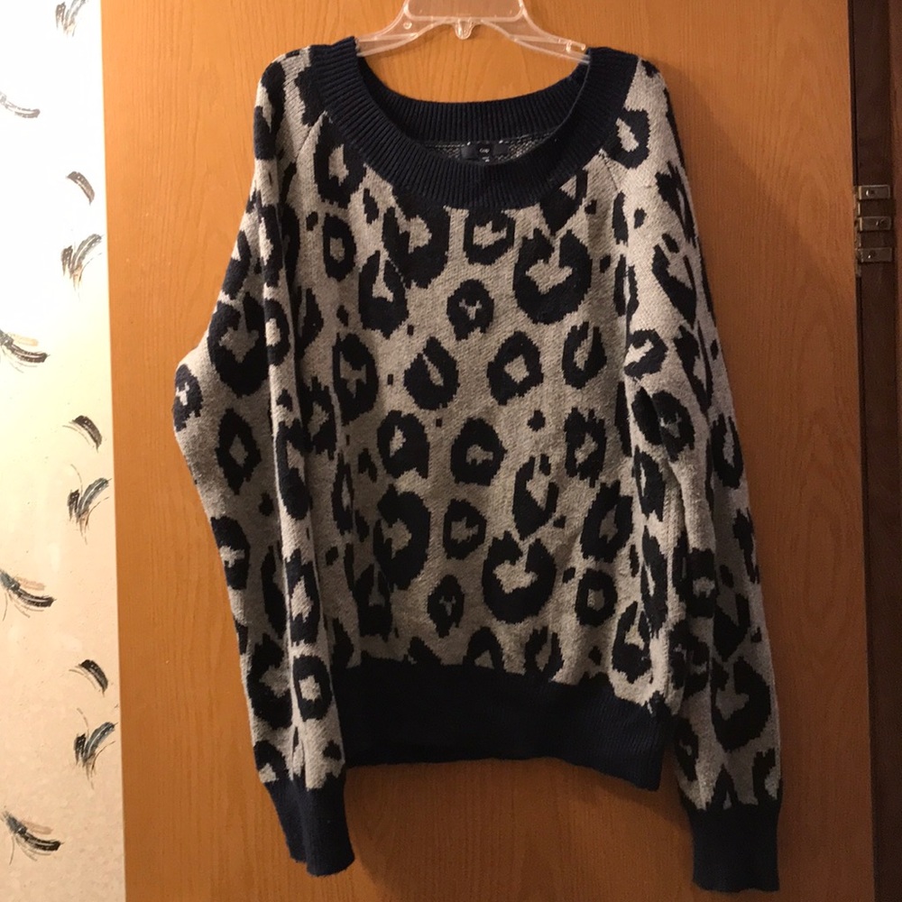 Patterned Gap sweater